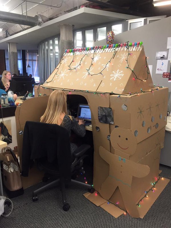 Christmas decoration in office - Funny pictures